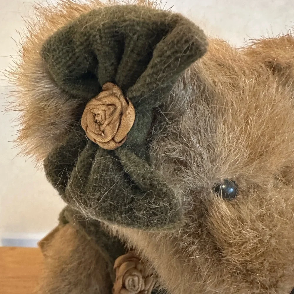 Vintage Boyds Bear Brown Teddy Bear with Tags Attached. Collectible